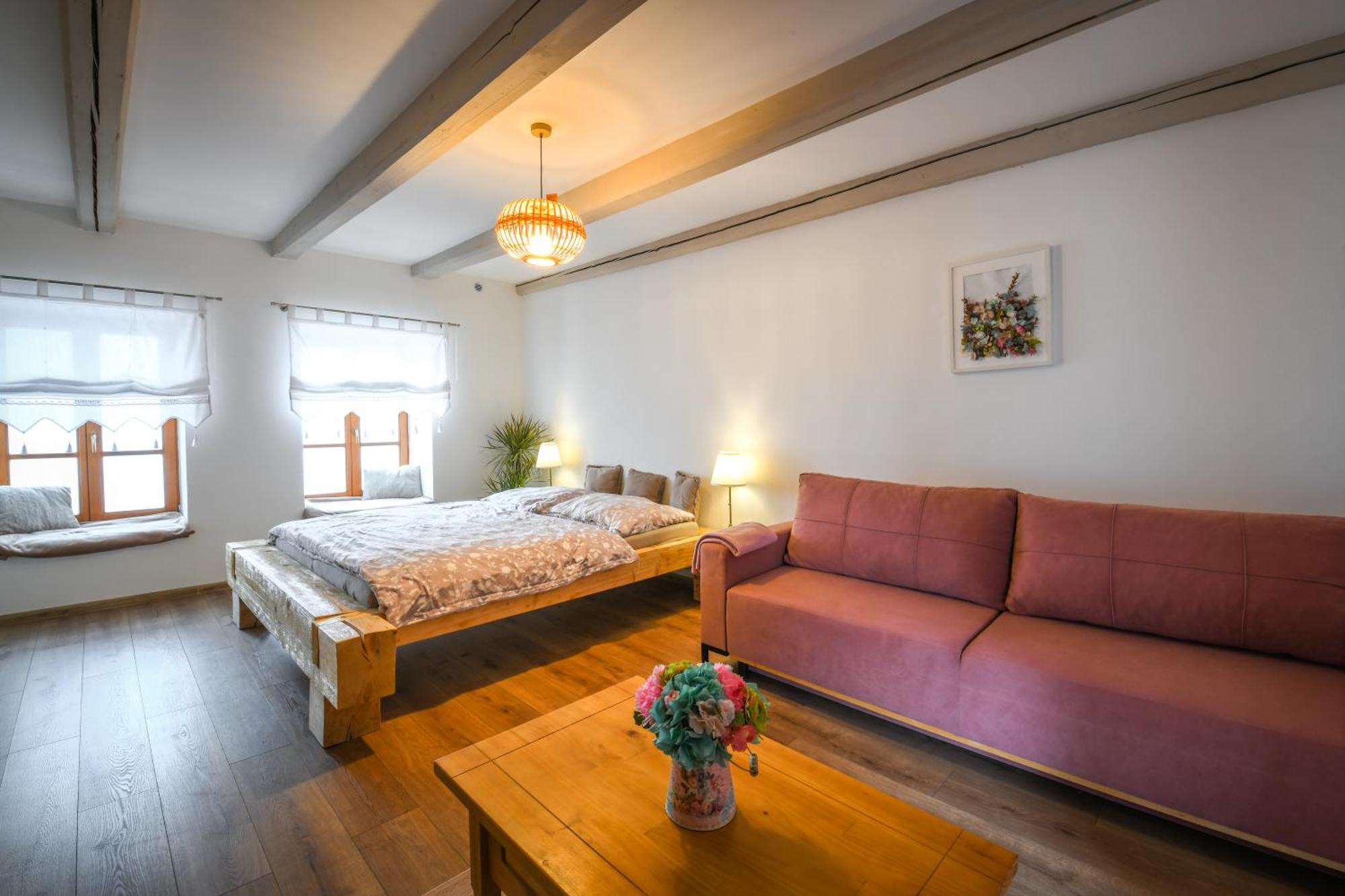Apartmany Berries Valča Exteriör bild